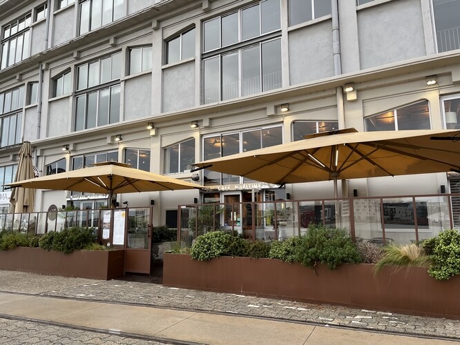 cafe-maritime-bordeaux-magicien  